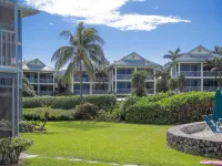 Palm Heights Hotels near Camana Bay