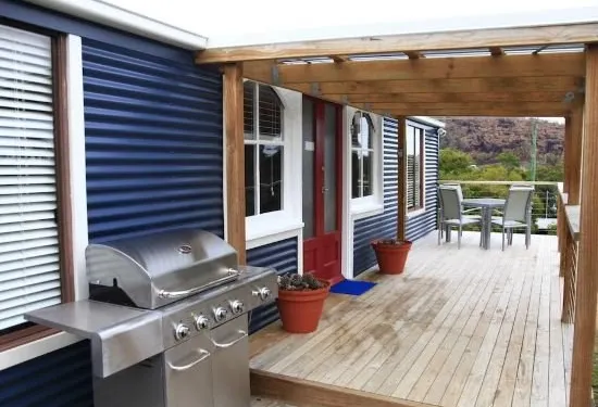 奴比納海灣花卉酒店