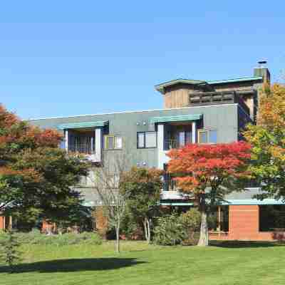 十勝川温泉 三余庵 Hotel Exterior