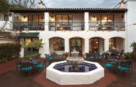 Palihouse Santa Barbara Отели рядом с достопримечательностью «Мортон Бэй Фиг Три»