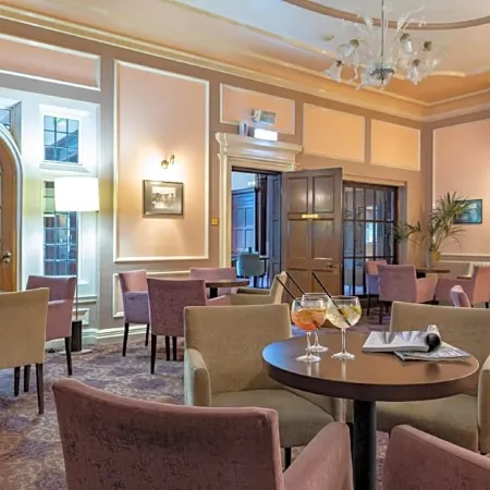 The Caledonian Island Hotel