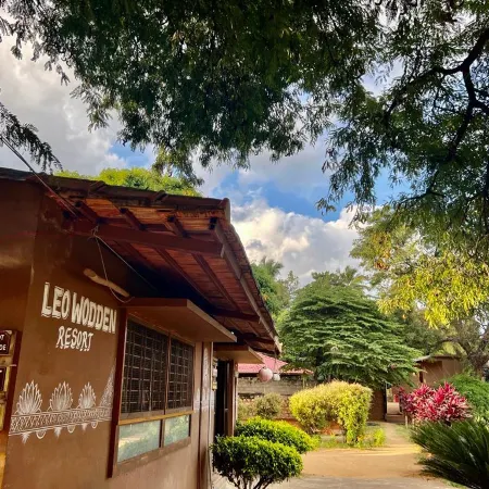 Leo Wooden Resort