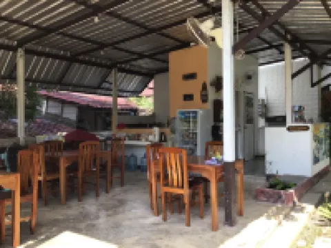 班昂拉克象島酒店