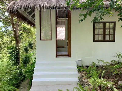 Coconut Beach Bungalows
