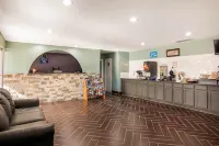 Rodeway Inn - 2-Star