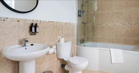 The Garden House Отели в г. Блэдон