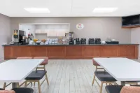 佩奇-鮑威爾湖速8酒店 - 早餐