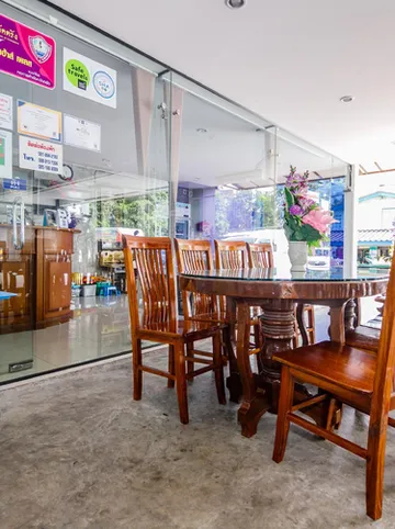 รูปภาพของเดอะ กลาสเฮ้าส์ เพลส