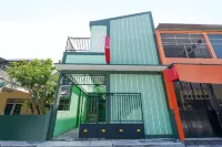 OYO 1183 Kalimaya Residence Syariah Kauman regency kristal 2 / 85 주변 호텔