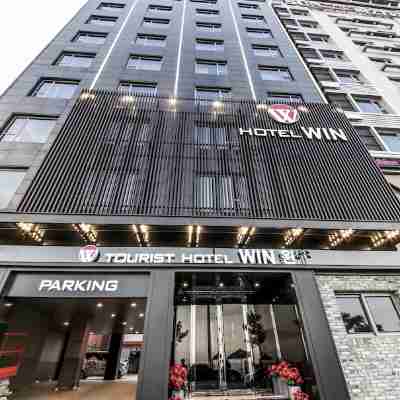 Win Hotel Hotel Exterior