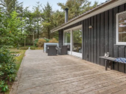 "Hamund" - 700m from the Sea Hotels in Bjerregard