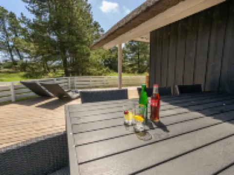 "Lin" - 2.9km from the Sea