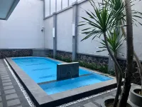 Kana Citra Guesthouse - Pools