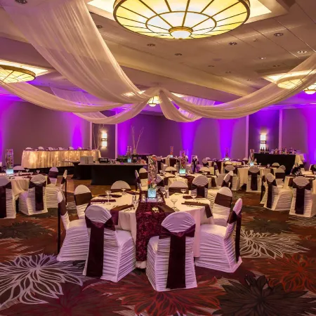 DoubleTree by Hilton Hotel Pittsburgh - Green Tree