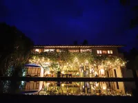 Saffron & Blue Hotels in Kosgoda