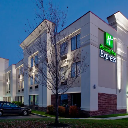 Holiday Inn Express & Suites COLUMBUS SW-GROVE CITY by IHG
