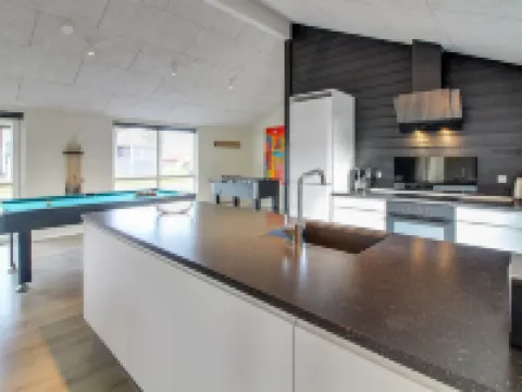 "Yakari" - 300m from the Sea โรงแรมในฮาเดอร์สเลฟ