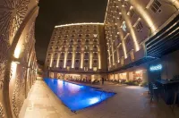 Acacia Hotel Davao - Pools