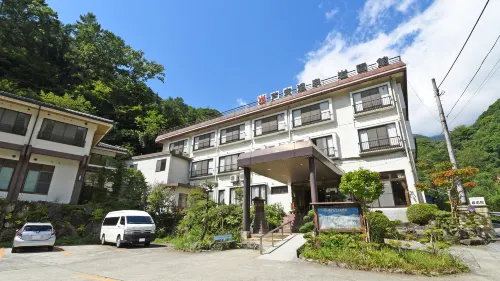 Iwazonokan Hotels in Minami-Alps