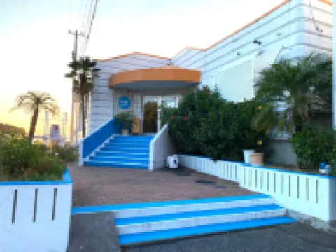 ＢＡＹ　ＭＡＲＩＮＡ　ログハウス Hotels in Sakaide