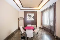 Celebrity Hotel Hôtels à : Baokang