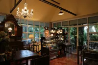 Tha Chang Vintage Hotels in Doem Bang Nang Buat District