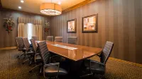 Best Western Plus Christopher Inn  Suites