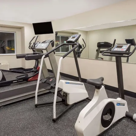 Microtel Inn & Suites by Wyndham Richmond Airport