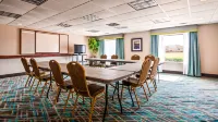 Ramada by Wyndham Burkburnett / Wichita Falls Hotels in Burkburnett