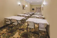 La Quinta Inn & Suites by Wyndham Livingston