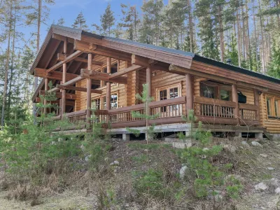 Aleksinrinne Hotels near Suivan koiraranta