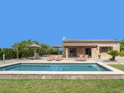 Marinassa Hoteles cerca de Platja Des Trenc