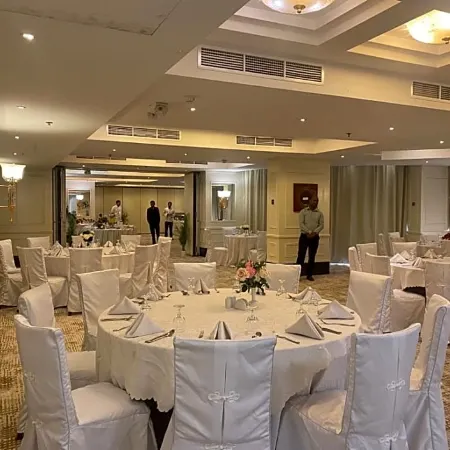 Corp Executive Hotel Doha Suites