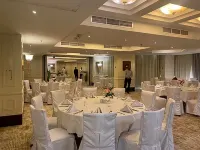 Corp Executive Hotel Doha Suites - อพาร์ทเม้นท์