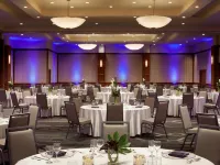 DoubleTree by Hilton Minneapolis-Park Place Hotels in Minneapolis