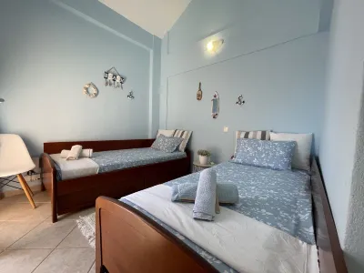 Cozy Beachfront Maisonette Offers Panoramic Views of Sea! Hotels near Likithos beach
