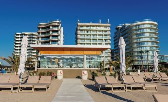 Hotel Opera Mamaia