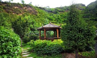 Yan'an Elegant Xianju Mountain View Courtyard