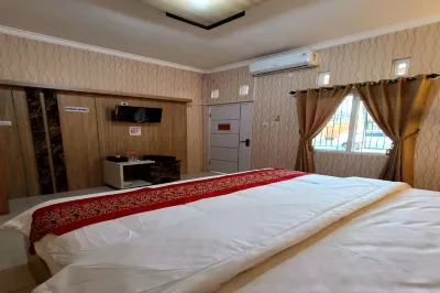 D'Kost Syariah by Calli Rooms Hotels near Masjid Raudhatul Jannah Taman Kampus