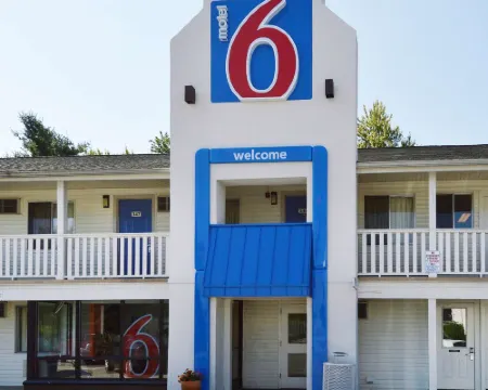 Motel 6 Nashua, NH - North Hotels in Nashua