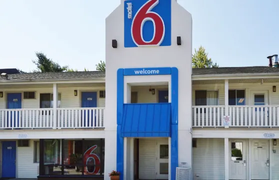 納舒厄6號汽車旅館