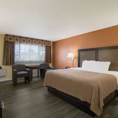 Quality Inn & Suites Medford Airport Hotels near Rogue Valley International-Medford Airport