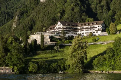 菲茨瑙阿爾卑斯植被湖泊與研討會酒店
