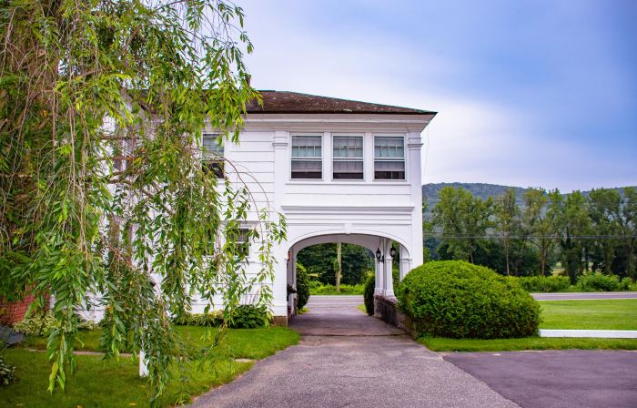 Blackberry River Inn