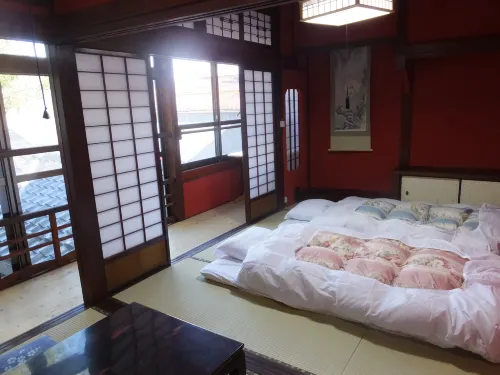 Guesthouse Mikkaichi Hotels in Komatsu