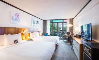 The Verb Hotel