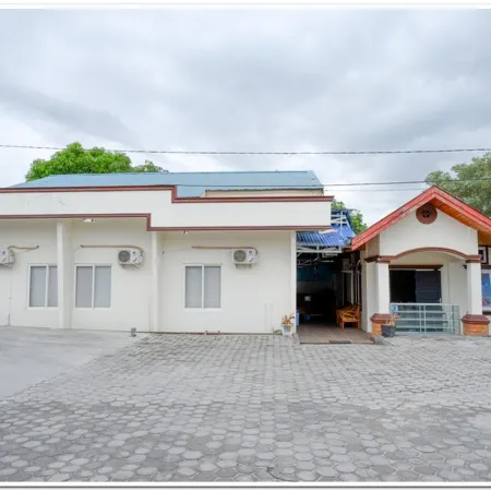 RedDoorz @ Hotel Bumi Palupy