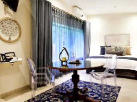 Five O'Clock Zen Boutique Guest House Hotels in Centurion