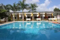 Gir Jungle Lodge Hotels in Malanka