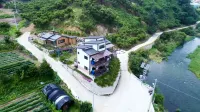 Chilgapsan Kkachinae Pension Hotels in Cheongyang-gun